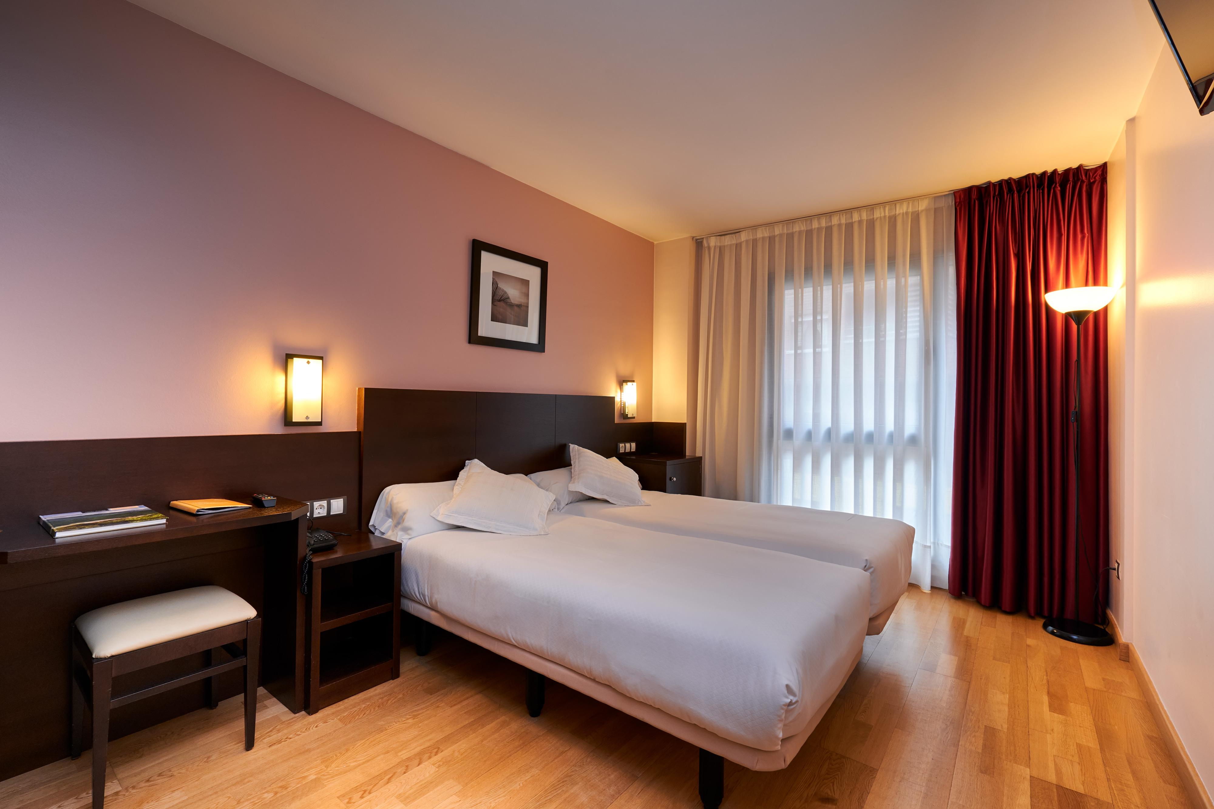 Hotel Castro Real Oviedo Ngoại thất bức ảnh