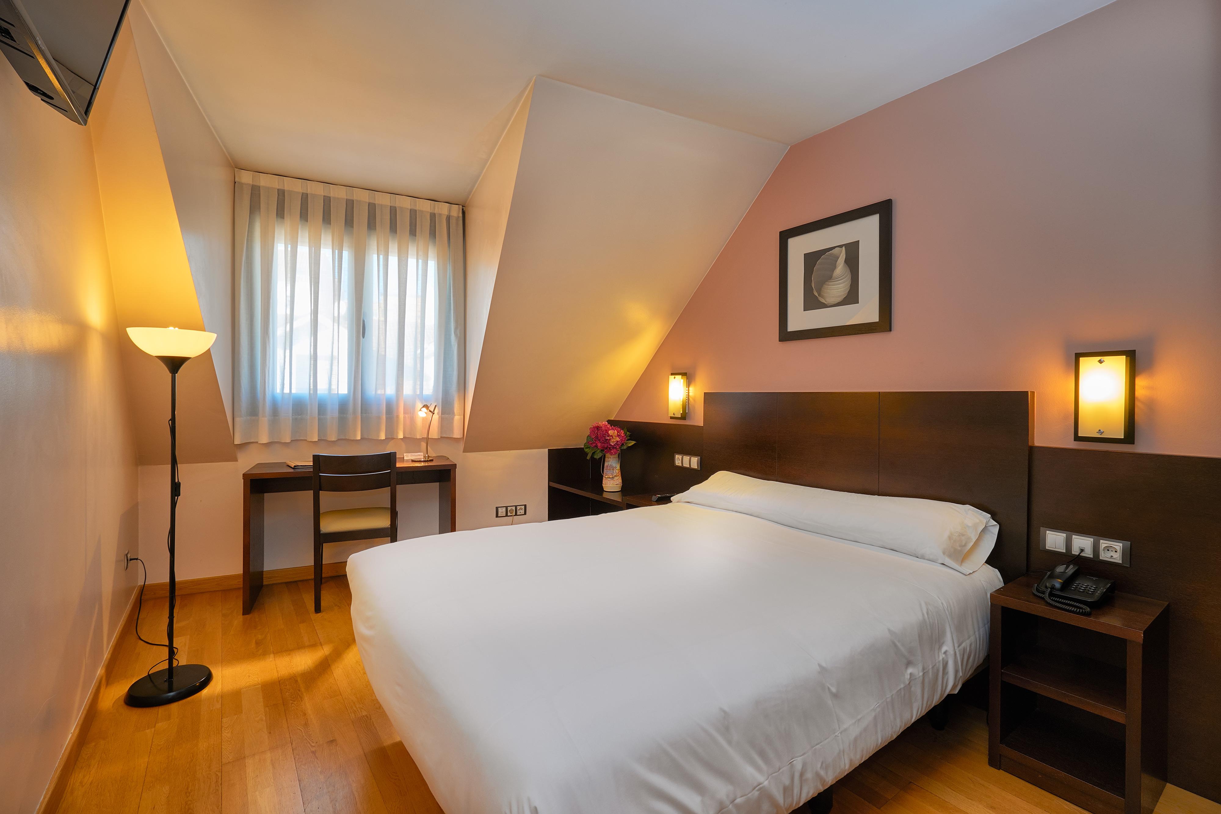 Hotel Castro Real Oviedo Ngoại thất bức ảnh