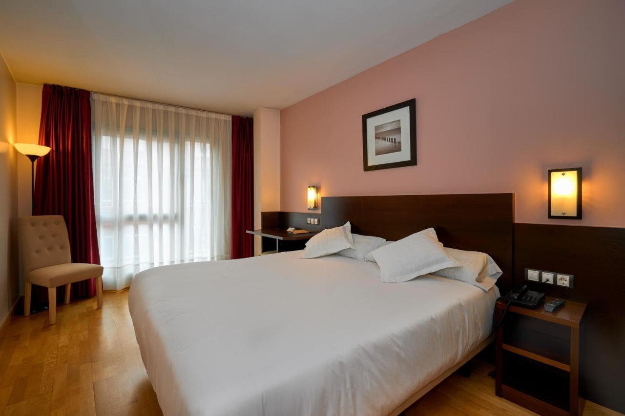 Hotel Castro Real Oviedo Ngoại thất bức ảnh